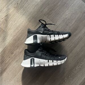 Nike Black Athletic Shoes